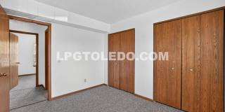 811 Hilltop Ln.-201 Gallery 17
