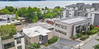 2bd/1ba Kirkland Condo Gallery 1