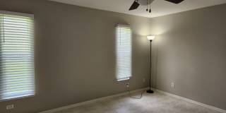 BEAUTIFUL 3 BR / 2 BA HOME AVAILABLE IN MIRROR LAKES Gallery 10