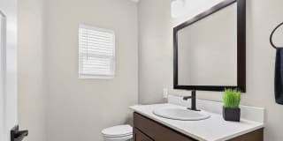 Charming 2BR Townhome in Indianapolis Gallery 19