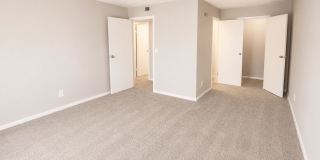 Camelot East Apartments Gallery 21
