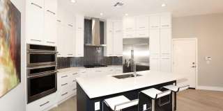 7305 E Del Acero Drive Gallery 1