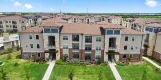 Sadler House Luxury Apartment Homes Gallery 25