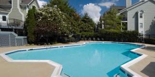 Henley at Kingstowne Gallery 20