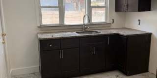 Charming 2-Bedroom Home in Port Richmond Available For Rent! Gallery 11