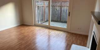 EPIC REA: 2 BR/1 BA Townhome w/ 1 Parking in Great Corte Madera Gallery 7