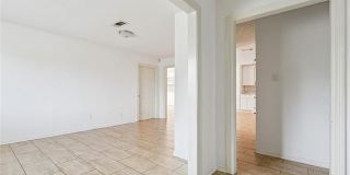 4444 W ESPLANADE Avenue Gallery 4