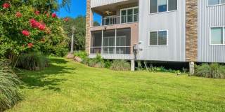 Modern Loft Near HCA & TMH With Lake Frontage Gallery 22