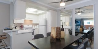 La Terraza Gallery 16