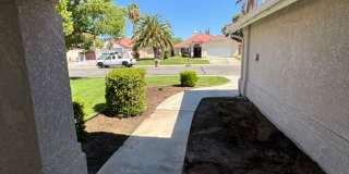 Clean 3 Bedroom / 2 Bathroom home near Stockdale High School, Recently Renovated! Clean 3 Bedroom / 2 Bathroom home near Stockdale High School, Recently Renovated! Gallery 5