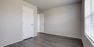 Beautiful 3-Bedroom Home with Easy Access to I-35 & I-240 Gallery 24