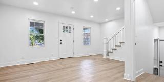 Adorable Fully Updated Charmer! Gallery 8