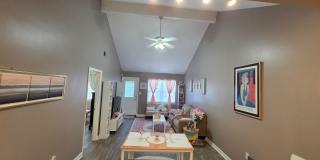 2 bedroom close to Five Points! Gallery 9