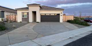 BEAUTIFUL NEWER HOME IN WEST ROSEVILLE!! Gallery 1
