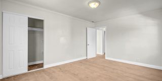 712 W Longden Gallery 8