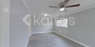 1923 Brack Street Gallery 6