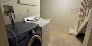 Cute 4-Bedroom Duplex w/Attached Garage in Seward Park Area in Seattle!! Gallery 25