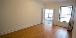 5300-5308 S. Greenwood Avenue Gallery 21