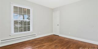 321 S Gardner Avenue Gallery 16