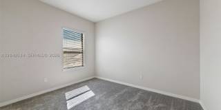 4470 Waterside Dr Gallery 20