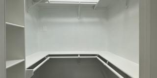 AVAILABLE: Updated 4 BR / 2 BA in Prime South Austin Location Gallery 17