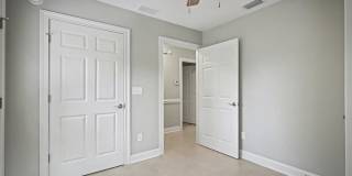 2210 Shepard Street Gallery 10
