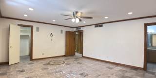 4719 Frankfort Avenue Gallery 29