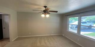 Beautiful 4 bed home Gallery 5