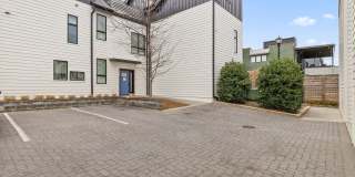 1530 Adams Street Gallery 39