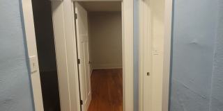 Charming 2 bed 1 bath Gallery 8