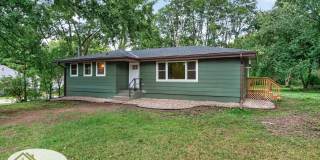 Recently Remodeled 5 Bedroom House Gallery 1