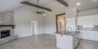 Prime Location! New build, 4 bed/ 2 bath! Gallery 9