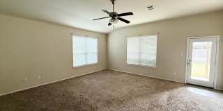 Spacious 4-Bedroom Home on Quiet Cul-de-Sac Gallery 5