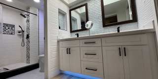 2529 N Miller Rd Gallery 21