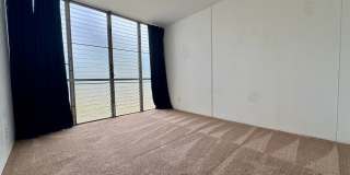 Cathedral Point - 1 bed, 1 bath, 2 Parking. Available Now Gallery 6