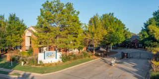 12th and Renaissance Gallery 10