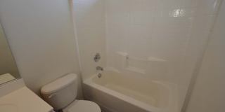 Spacious 3-Bedroom Henderson Home with Dual Garages! Gallery 41
