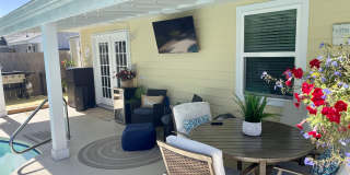 517 Palm Avenue Gallery 12