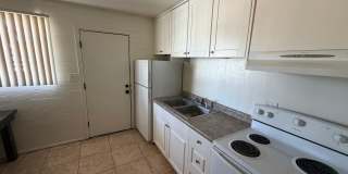 2 Bedroom 2 Bath Condominium in Great Location Gallery 8