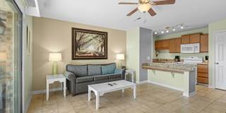 Fully Furnished 2-Bedroom Condo | Flexible Lease Terms Gallery 1