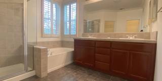 CLEAN AND SPACIOUS 4 BED, 2.5 BATH WITH COVERED BACK PATIO AND LUSH LANDSCAPING IN WESTLAKE COMMUNITY CLEAN AND SPACIOUS 4 BED, 2.5 BATH WITH COVERED BACK PATIO AND LUSH LANDSCAPING IN WESTLAKE COMMUNITY Gallery 16
