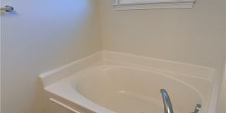 5055 Lake Forest Drive Gallery 18