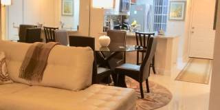 2220 N Cypress Bend Drive Gallery 4