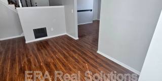 285 S Gift St Gallery 12