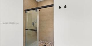 1819 Mariners Ln Gallery 30