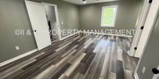 310 W Poplar Gallery 15