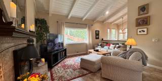 Sunny - Fully Furnished 2-Bedroom, with Office and 2 1/2 bathrooms. Gallery 4