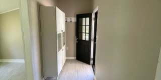 4085 Steele Street Gallery 2