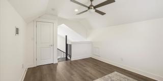 4068 Poets Trail Gallery 31