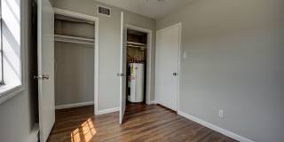 Mill Creek: 1 & 2 Bedroom Apartments with Pool & Clubhouse Gallery 12